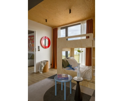 Łóżko piętrowe dla dzieci z szufladą i stelażem MIMI D Montessori Drewniane