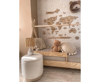 Łóżko domek dla dziecka z barierką i stelażem TIPI Montessori Drewniane