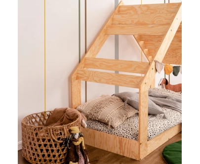 Łóżko domek dla dziecka z niską konstrukcją i stelażem MOON G Montessori Drewniane