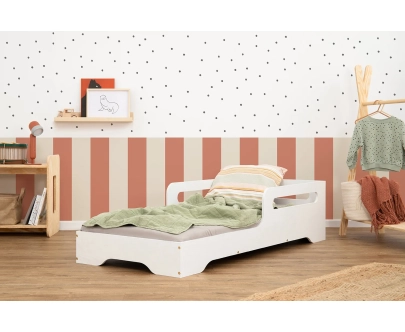 Łóżko pojedyncze dla dzieci z barierką i stelażem TILA 3 Montessori Drewniane