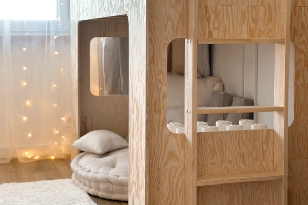 Łóżko piętrowe pojedyncze dla dziecka z antresolą MIMI A Montessori Drewniane