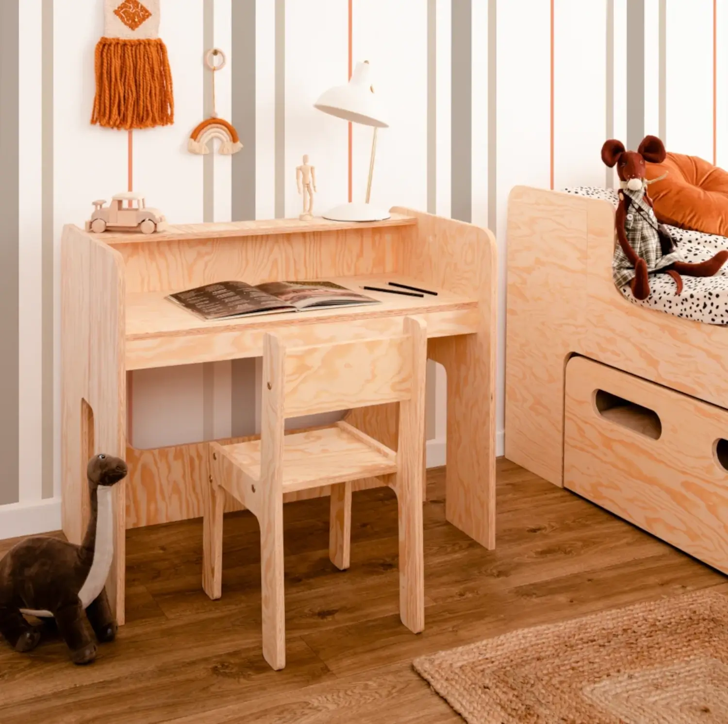 Zestaw biurko i krzesełko dla dziecka MIMI BRK Montessori Drewniane